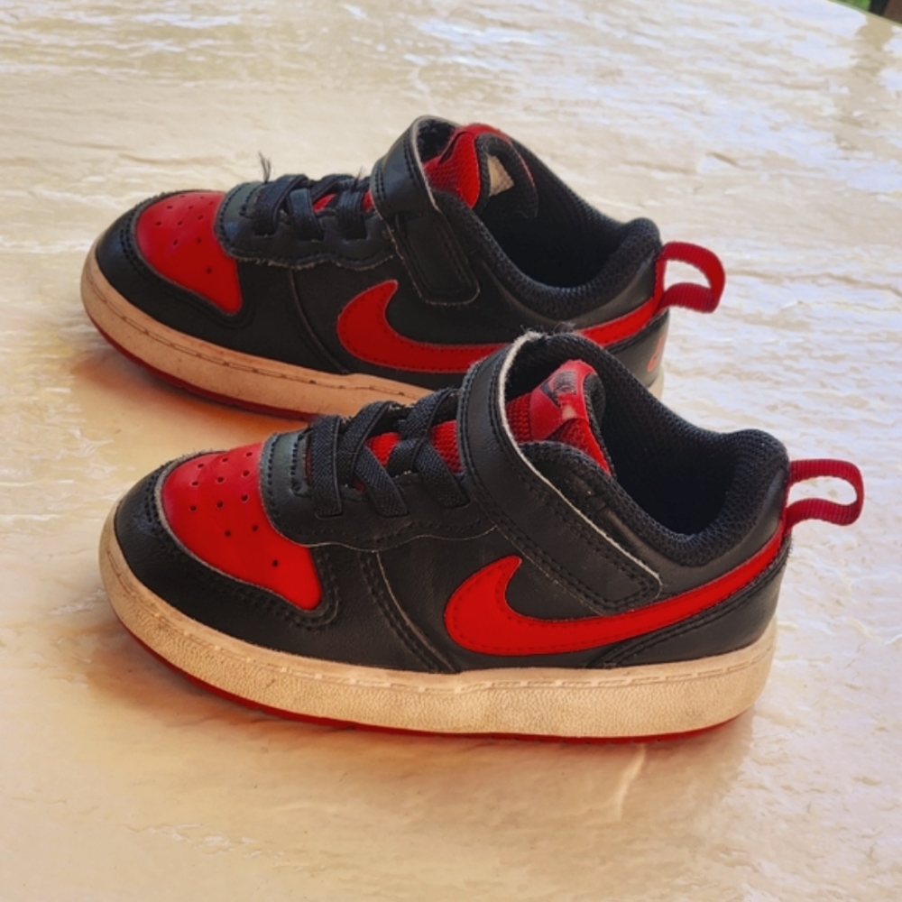 Toddler sz 7 Nike Walking shoes Court Borough Low 2